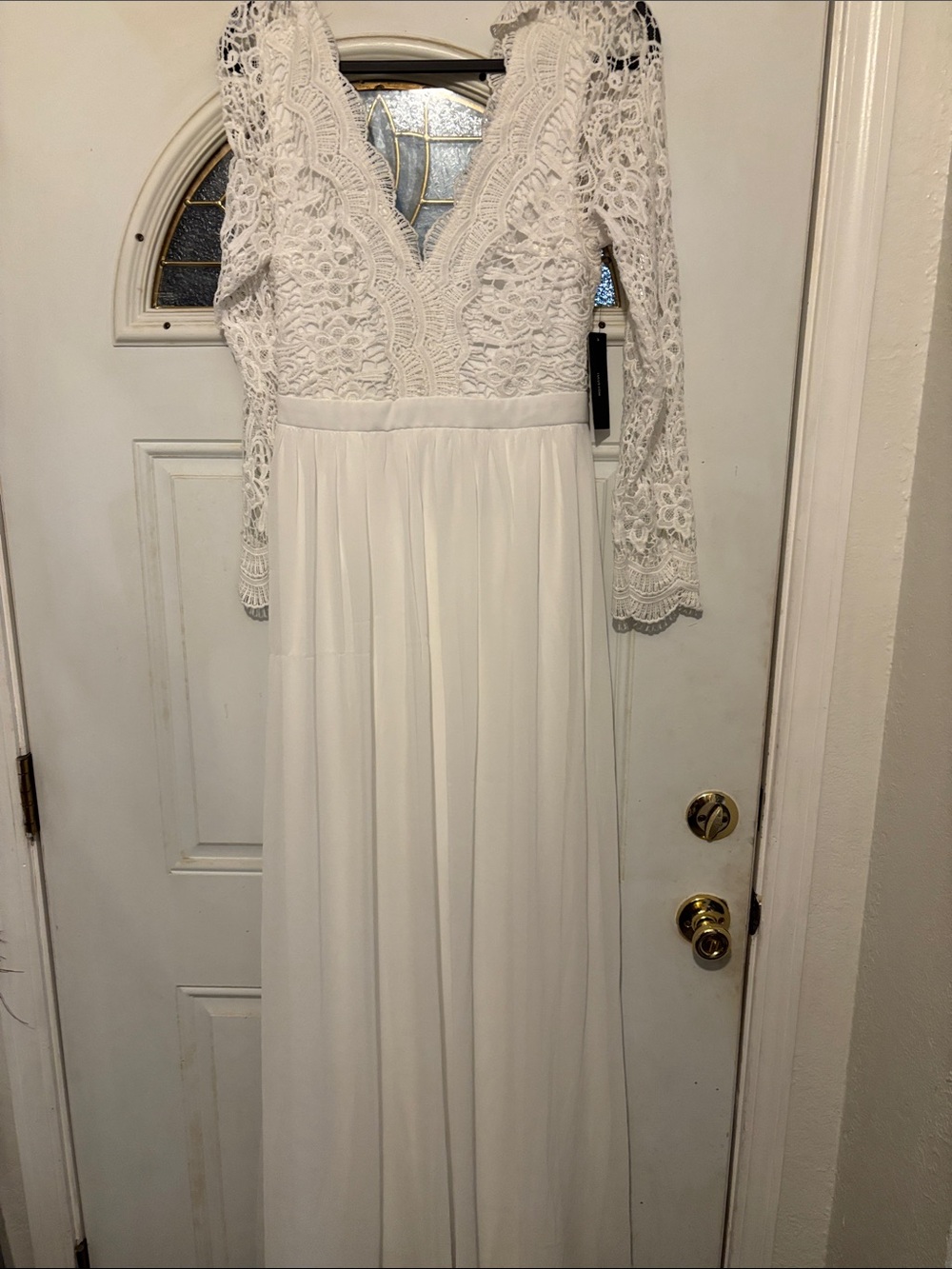 Lulu's White Lace V-Neck Long Sleeve Wedding Dress